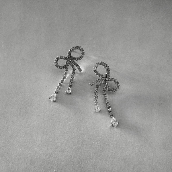 FRANCOISE RIBBON EARRINGS IN SILVER (S925)