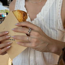 Load image into Gallery viewer, SIMONE TWIST RING
