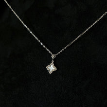 Load image into Gallery viewer, LEILA MOTHER-OF PEARL NECKLACE (S925)
