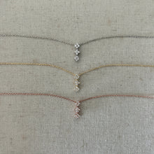 Load image into Gallery viewer, [3rd restock] O&#39;HARA 3-TIER DUAL FLORAL BOUQUET NECKLACE IN SILVER (S925)

