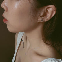 Load image into Gallery viewer, GISELLE EARRING IN SILVER (S925)
