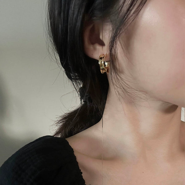 LOVE ON RODEO EARRINGS IN 18K GOLD
