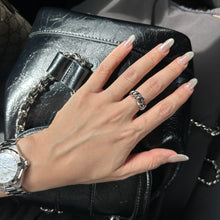 Load image into Gallery viewer, SIMONE TWIST RING
