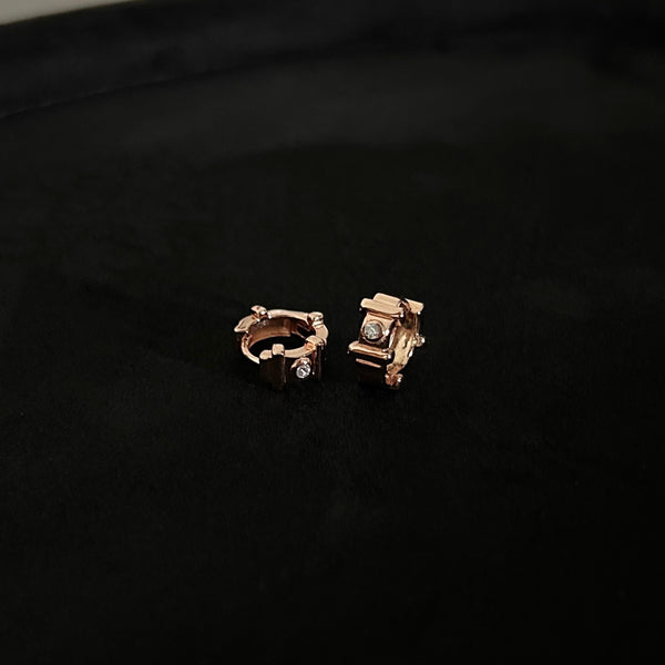 PIAZZA HUGGIE EARRING - PINK GOLD